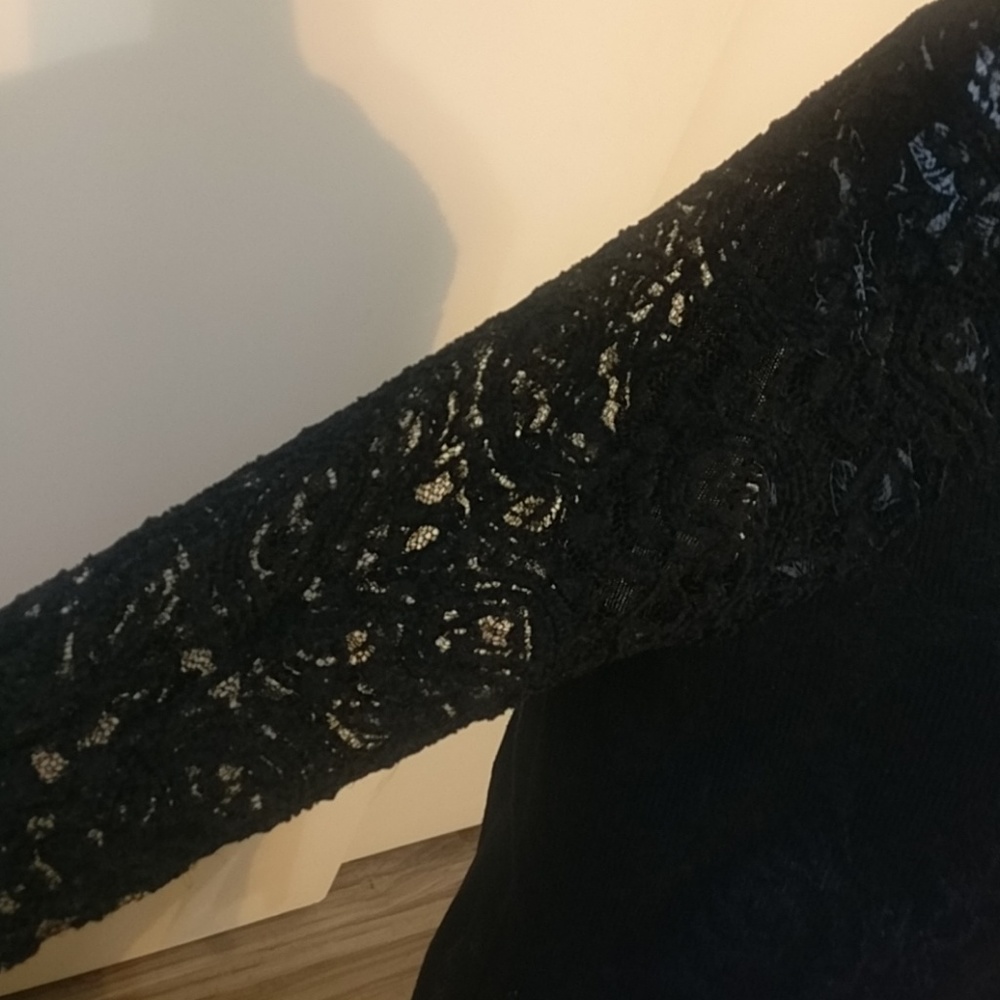 Sweater - Picture 3 of 4